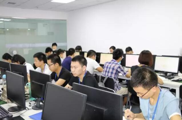 西安中心 | 不愿做泛泛之辈,就得出类拔萃