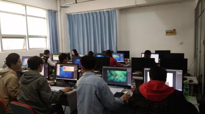 云和99元体验班开课啦,寻找想要高薪就业的你!